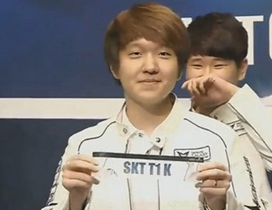 采取滚动更 采取滚动更