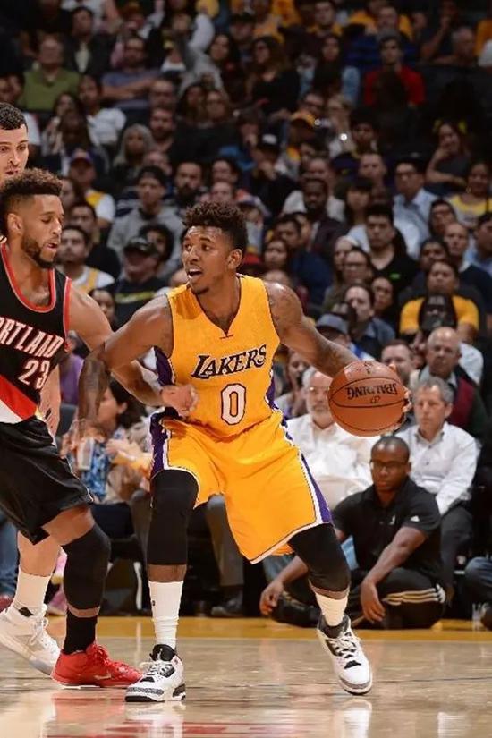 纪律红线不 纪律红线不